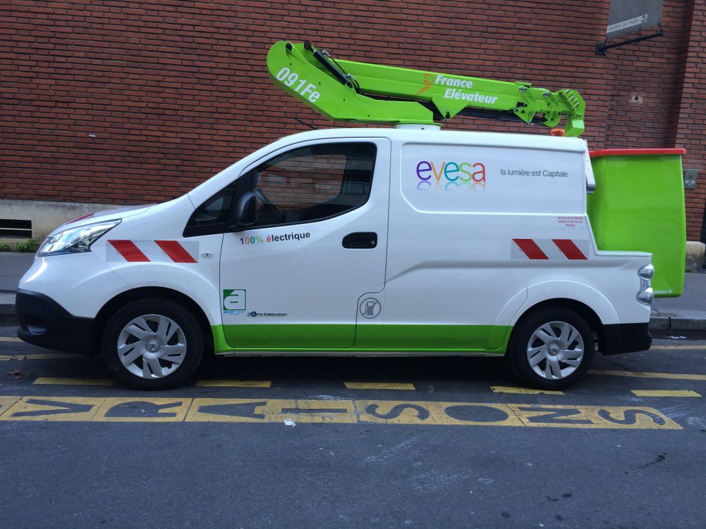 France Elévateur's electric vehicle. 