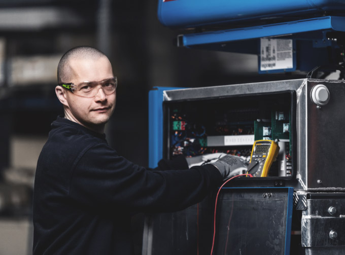 Electrical technician France Élévateur